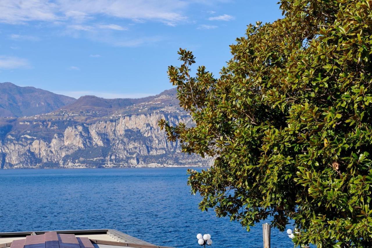 Lake Front Casa Christina Malcesine Exterior photo